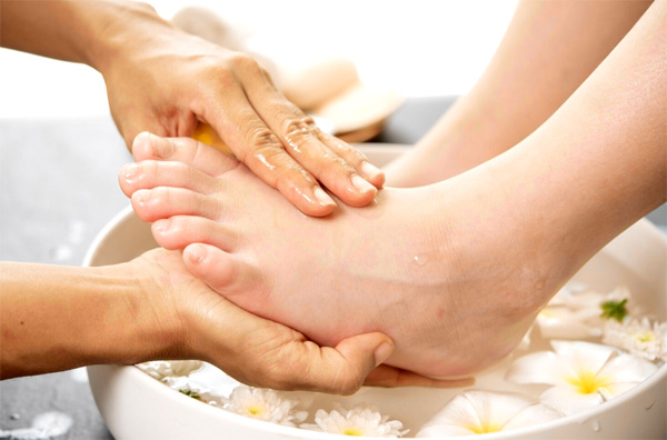 Relaxing foot and body massage care